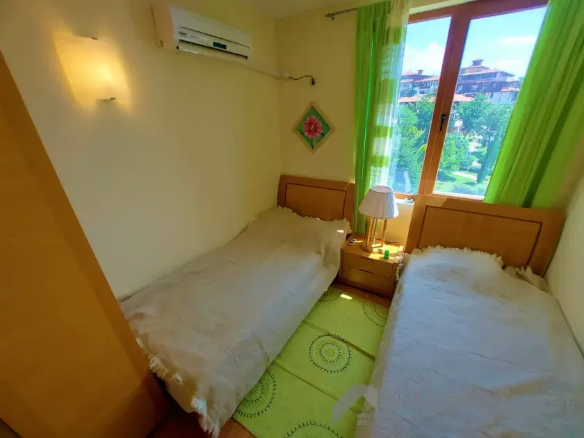 Dwa łóżka w drugiej sypialni