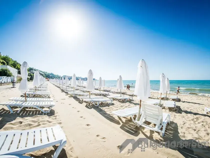 plaża leżaki