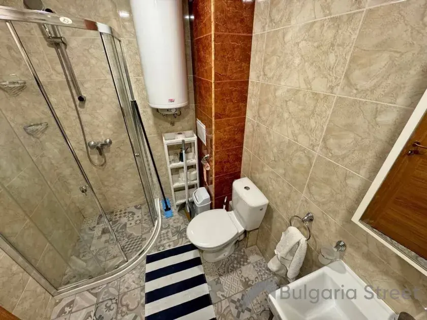 Kabina prysznicowa i sedes