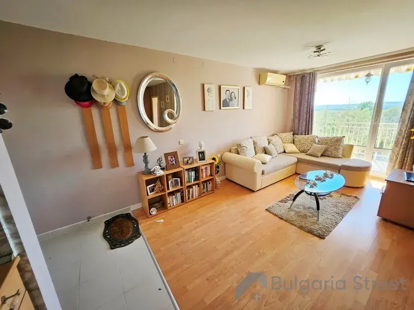 Sofa rozkładana i Szafka