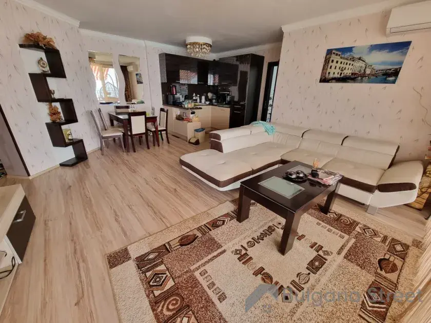 Sofa stolikowa