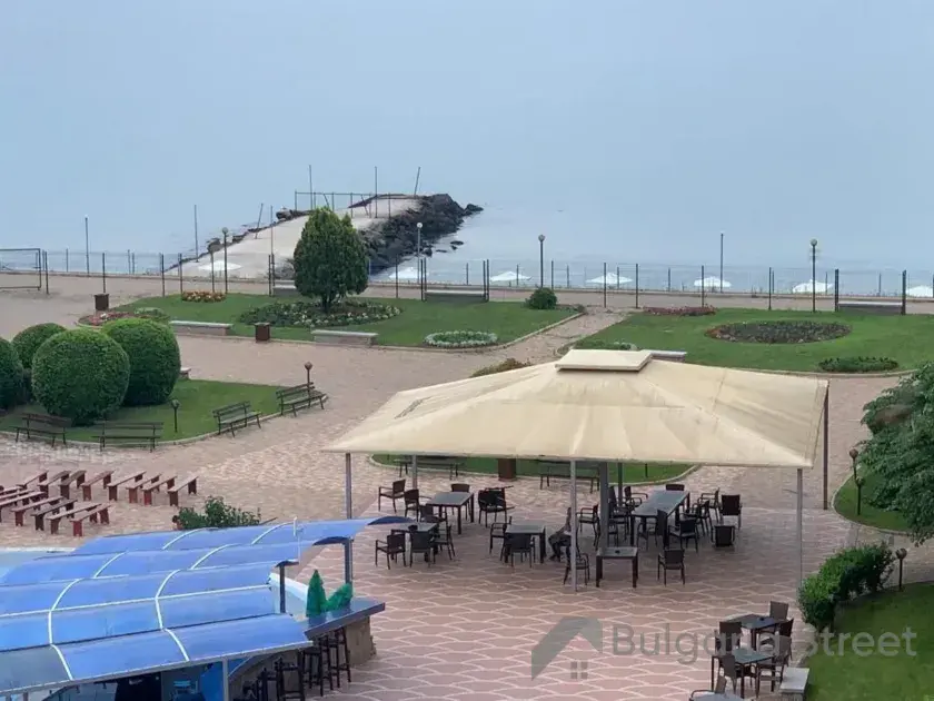 Teren kompleksu Midia Grand Resort