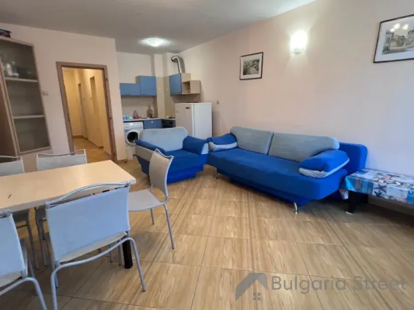 Miękkie meble w kolorze niebieskim