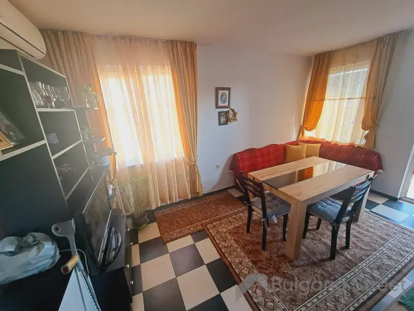 Stół jadalny