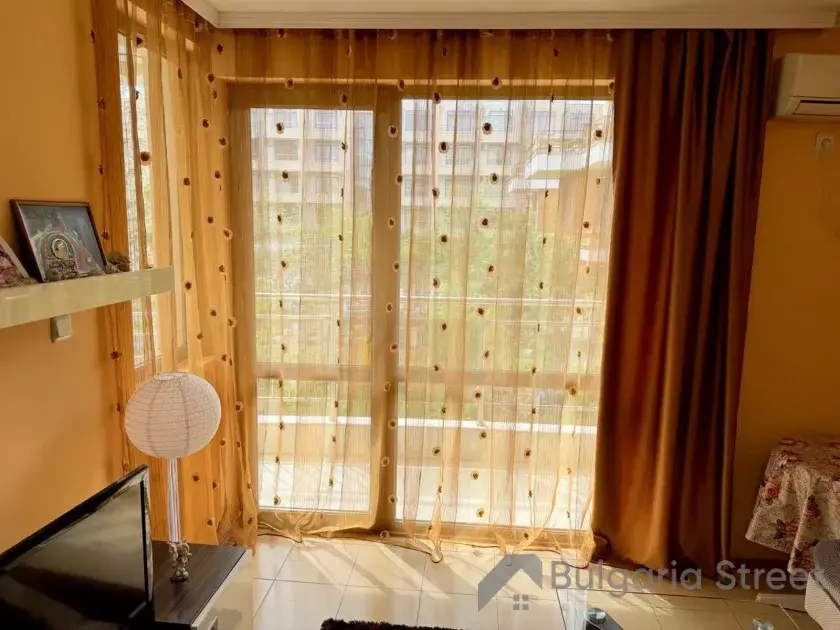 Duże okno w apartamencie