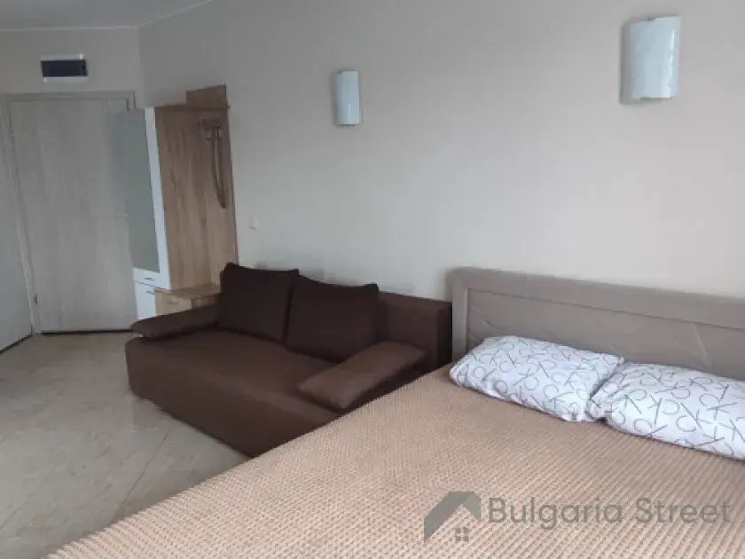 Łóżko podwójne w kawalerce