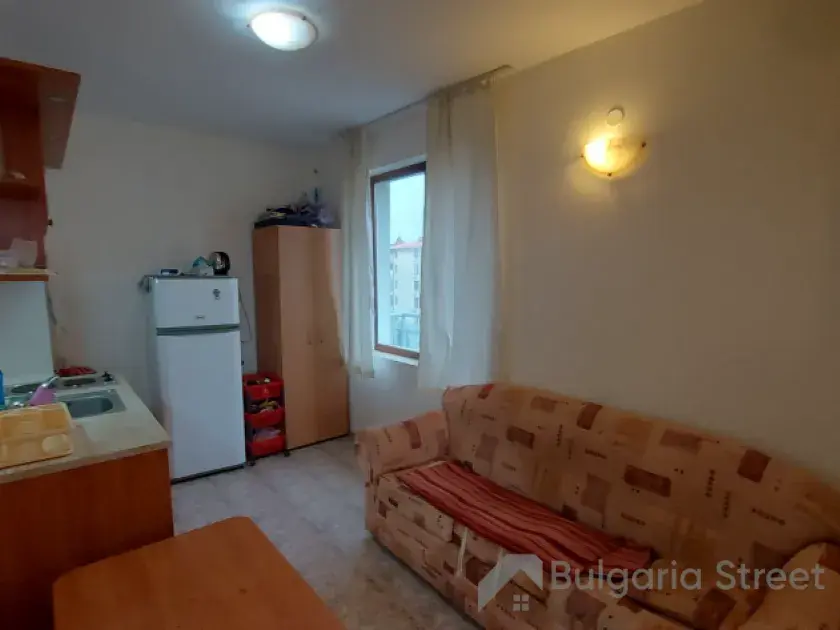 Sofa i lodówka