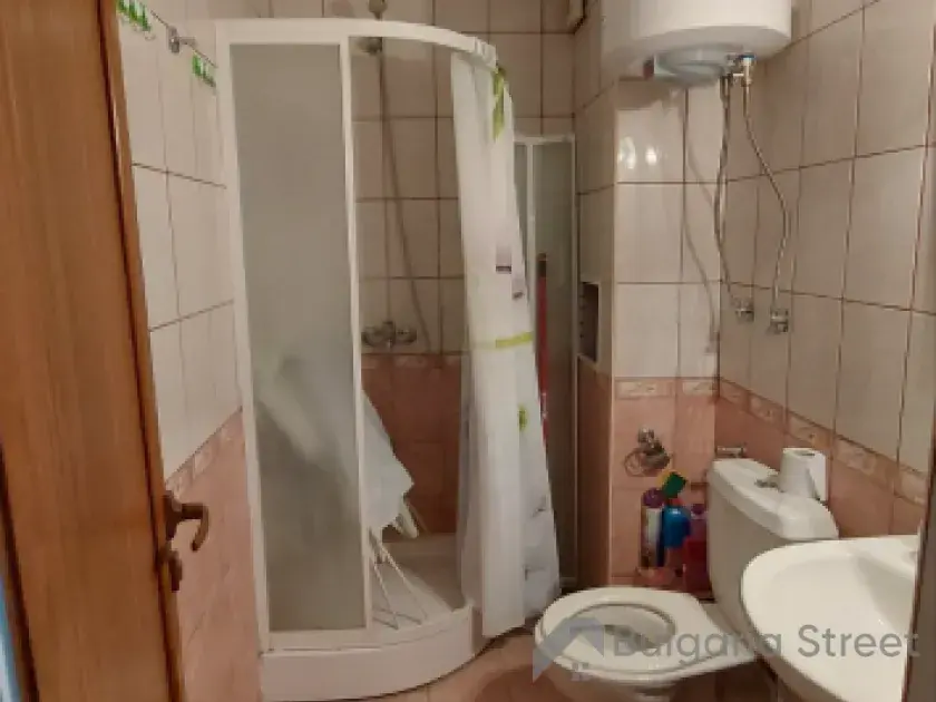 Łazienka z toaletą