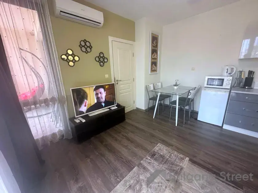 elewizor w salonie