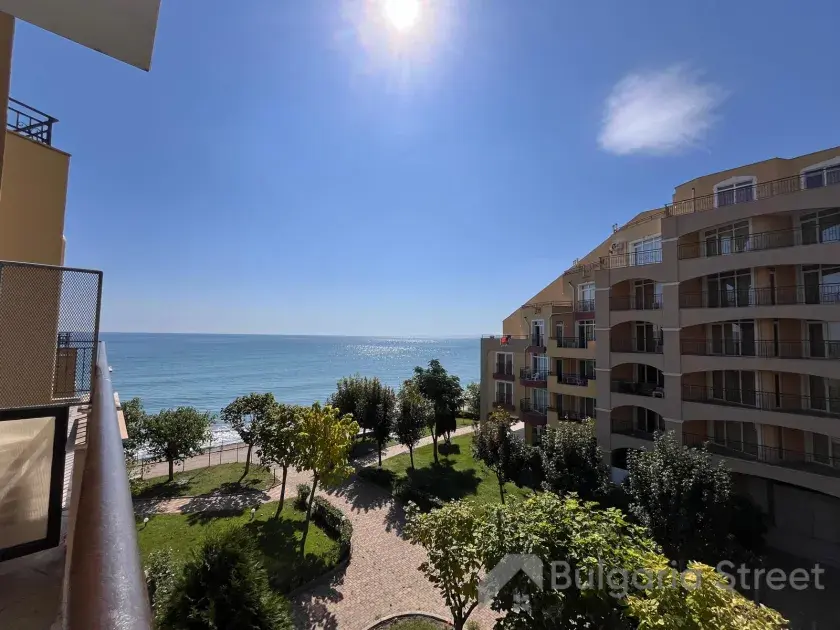 Widok na morze z balkonu / Midia Grand Resort