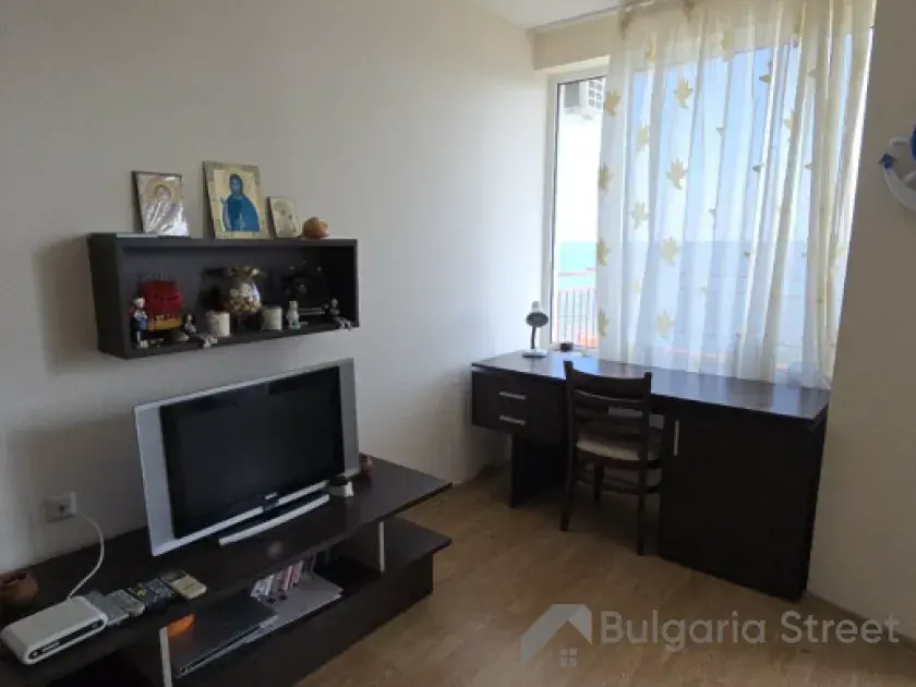 Telewizor i szafka
