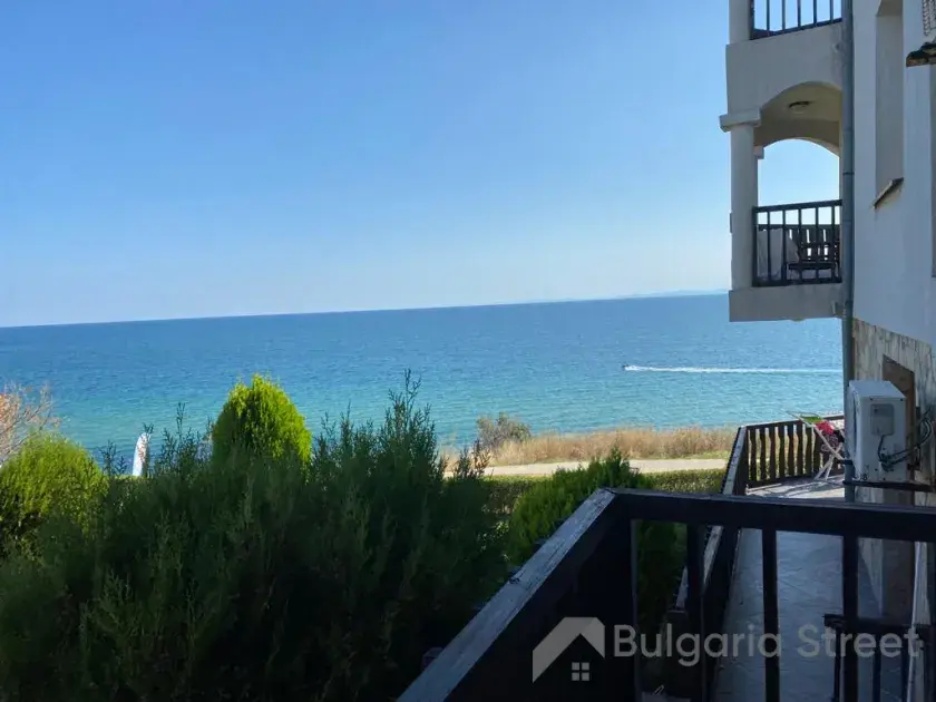Widok na morze z balkonu / Sun Coast