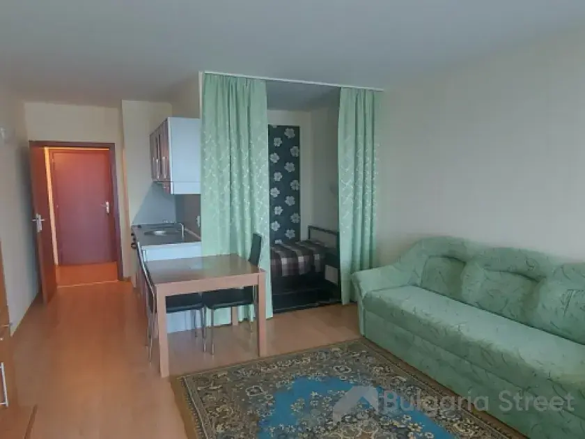 Sofa i stół