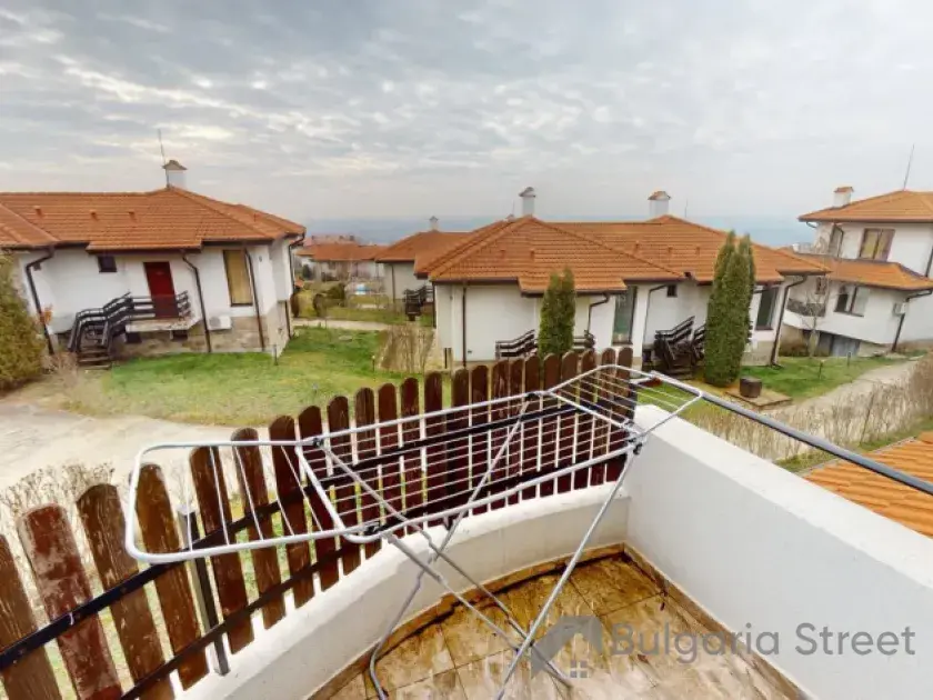 Trzypokojowy apartament w kompleksie Bay View Villas