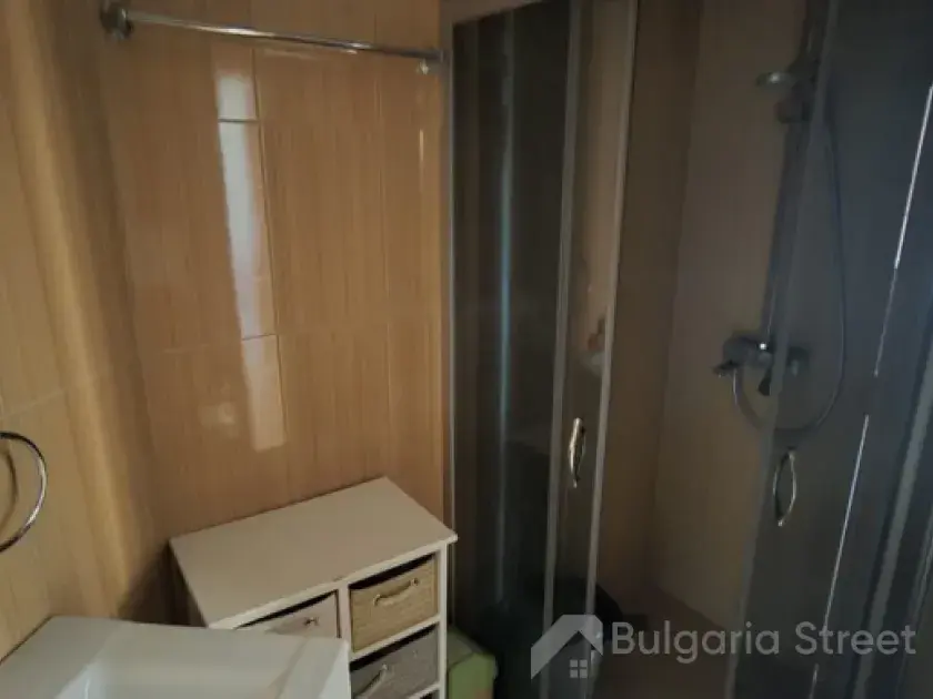 Łazienka z prysznicem