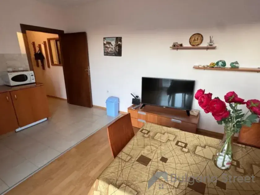 Studio, umeblowane i z techniką