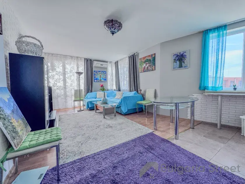 Sofa w pokoju