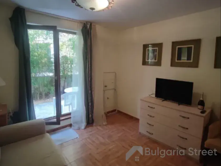 Kompaktowa kawalerka z meblami
