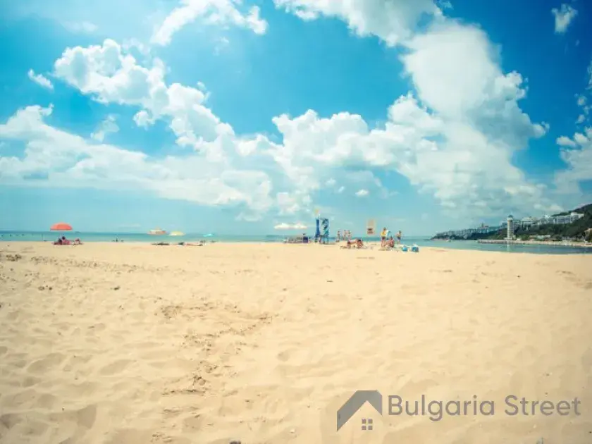 Plaża przy kompleksie