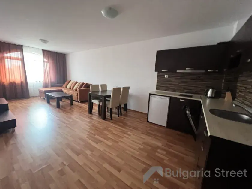 Salon i kuchnia