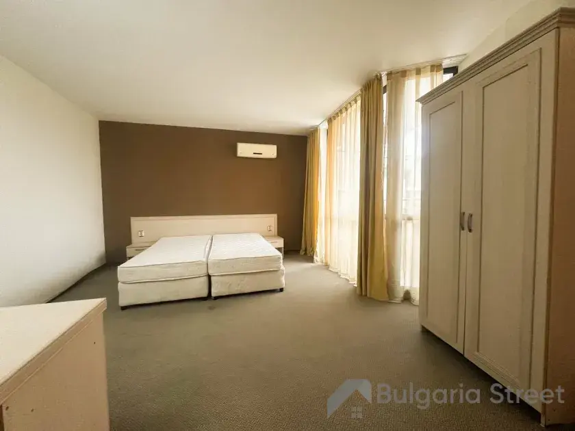 Avalon | Przestronna kawalerka, sypialnia