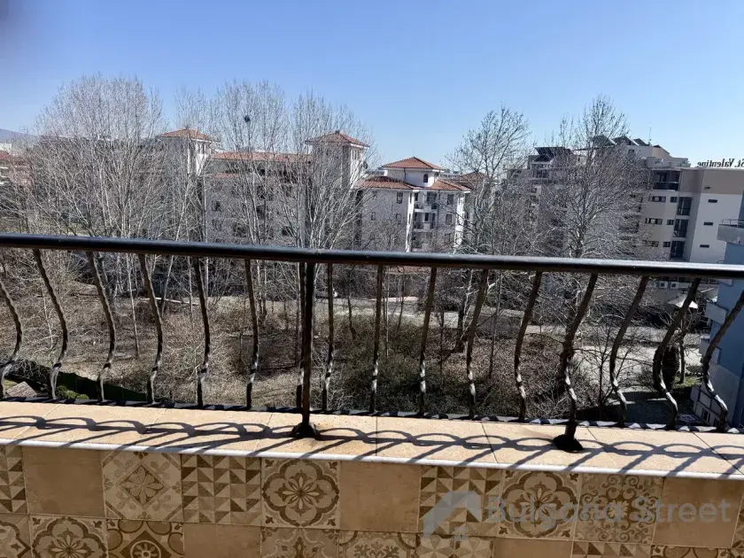 taras