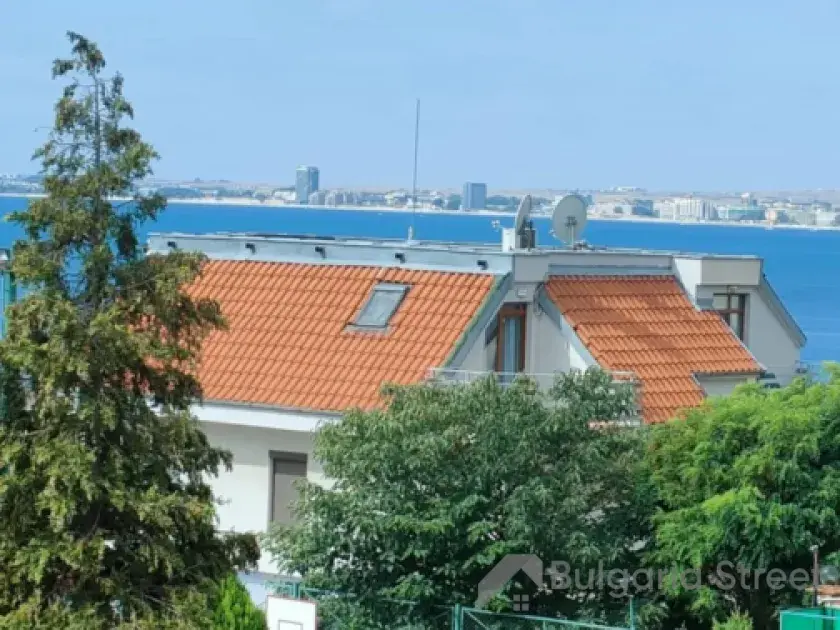 Widok na morze z balkonu