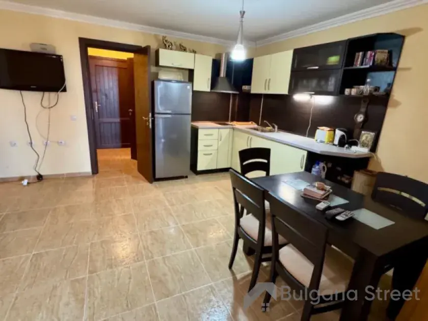 Kambani | Trzypokojowe mieszkanie: Salon, kuchnia