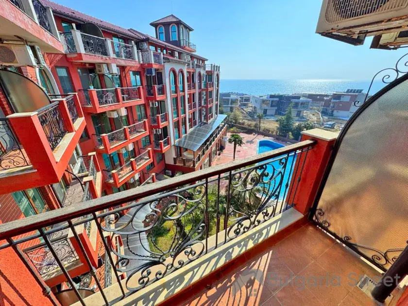 Chateau del Marina |