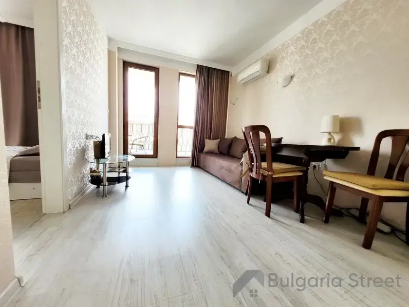 sofa i stół