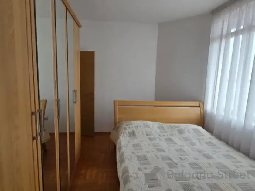 Łóżko w sypialni