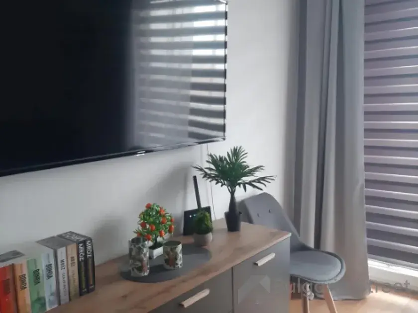 telewizor w pokoju