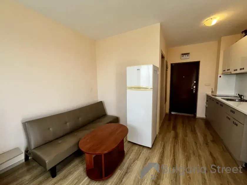 Sofa i lodówka