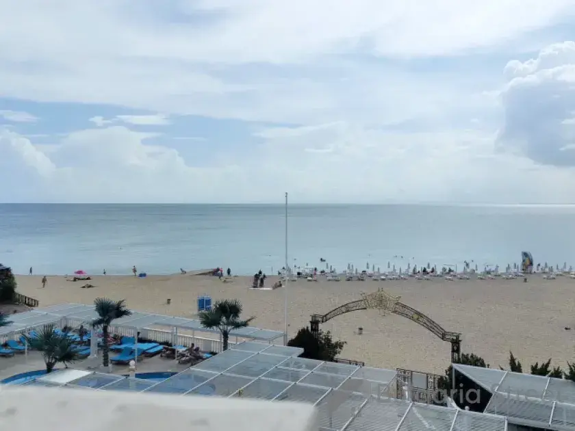 Plaża przy kompleksie