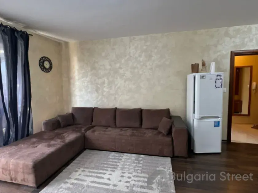 Święty Włas | Dwupokojowe mieszkanie : Salon, kuchnia