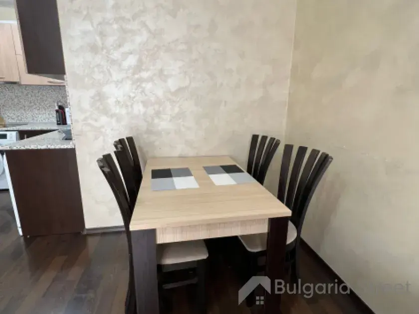 Święty Włas | Dwupokojowe mieszkanie : Salon, kuchnia
