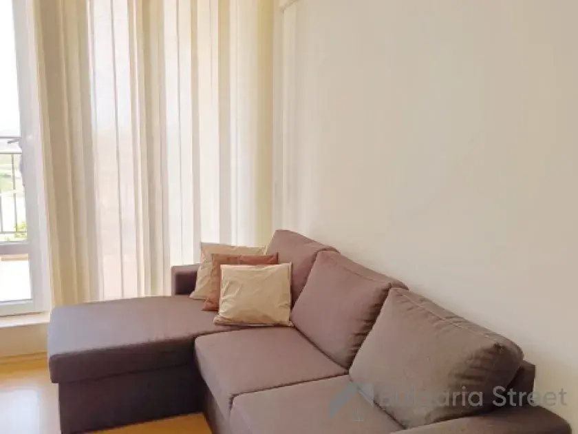 Sofa w pokoju