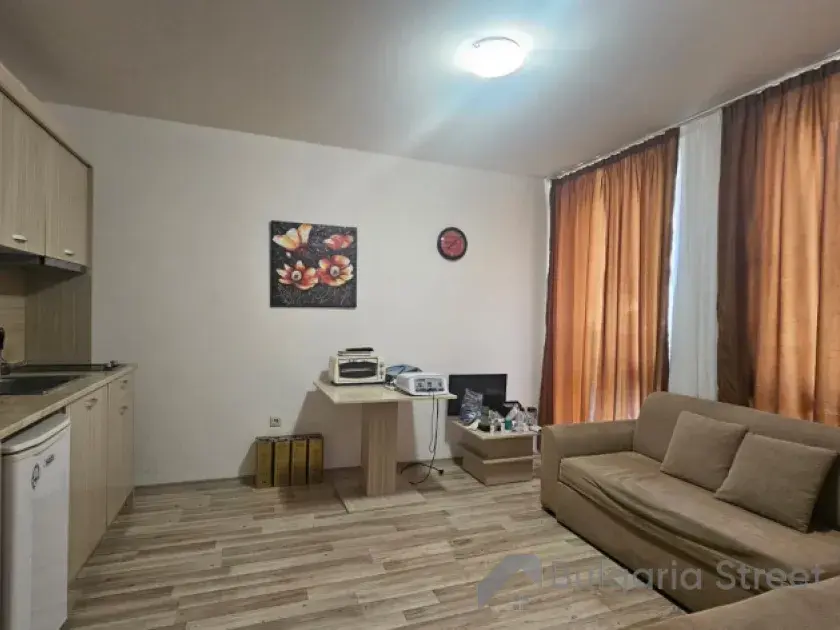 komfortowy salon” или „komfortowy pokój dzienny