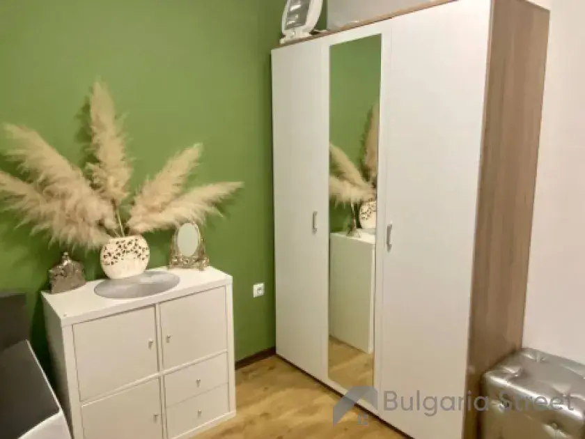 Morski Bryag | Kawalerka w Świętym Własie