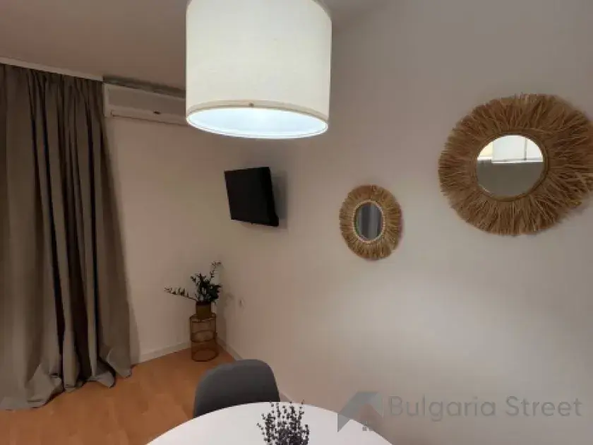 Stół jadalniany
