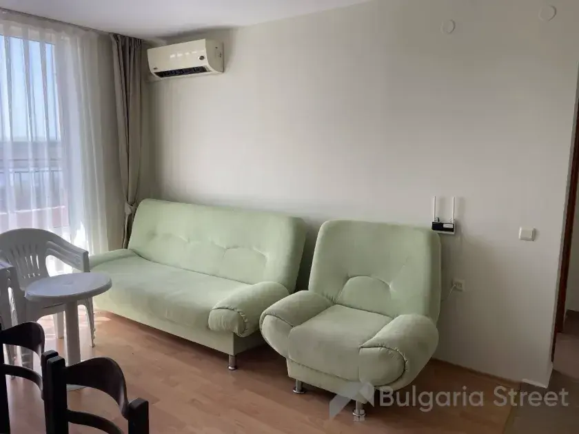 Meble tapicerowane w pokoju