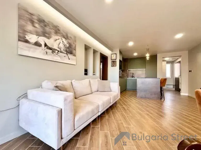 Trzypokojowe mieszkanie w kompleksie Omega Resort
