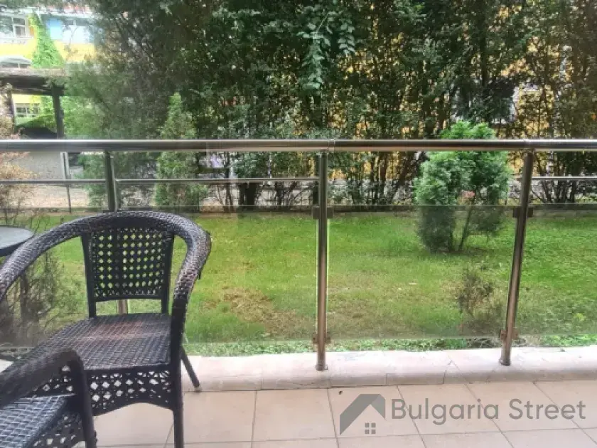 Balkon z meblami
