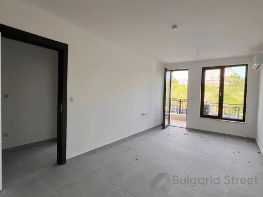 Salon bez mebli