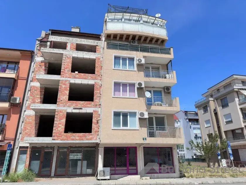 apartament w budynku mieszkalnym