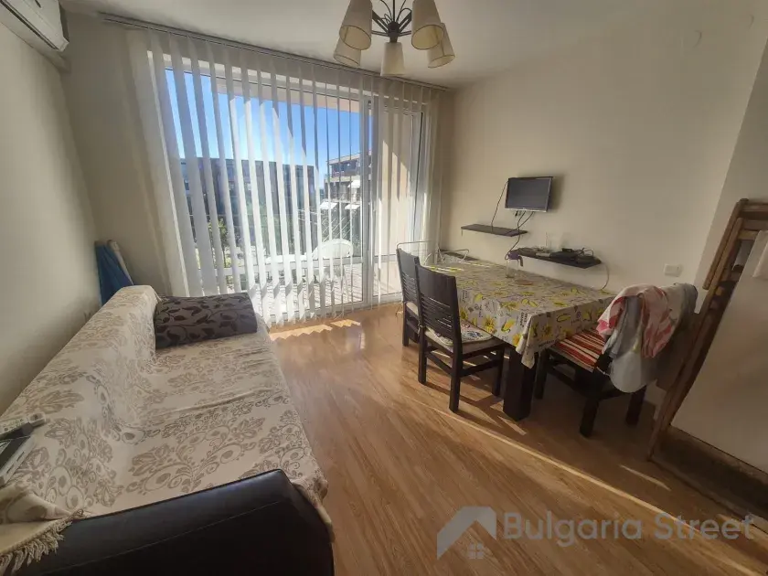 Sofa i stół