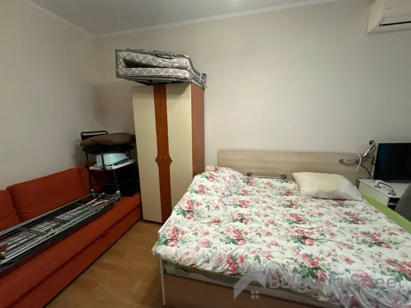Venera Palace | Studio z podziałem na strefy: kuchnia, salon i sypialnia