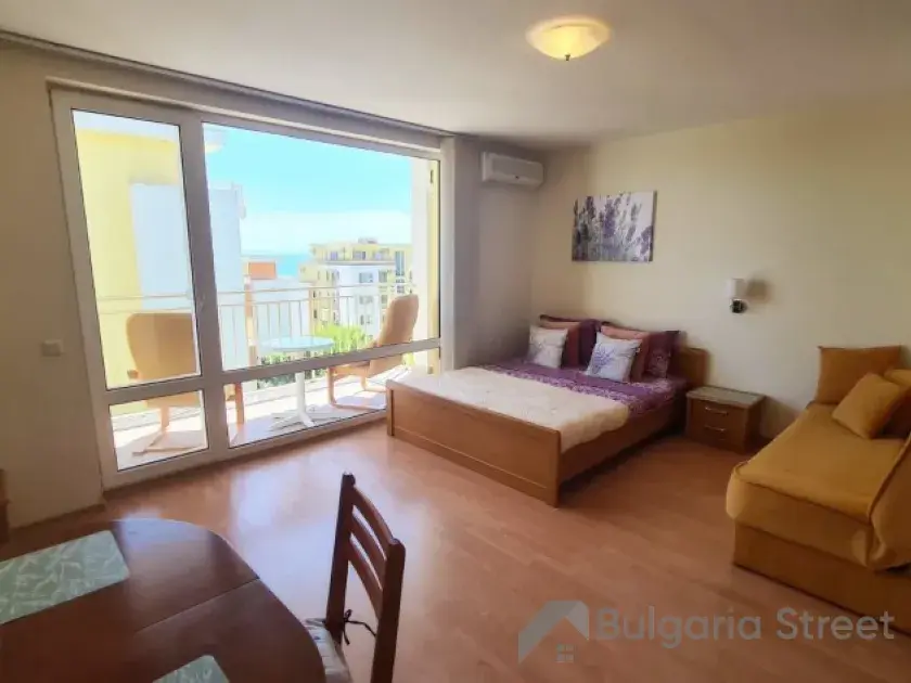 Crown Fort Club Apartament studio nad morzem w Bułgarii: Wnętrze i umeblowanie