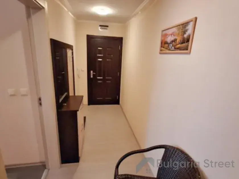 Przedpokój z szafą