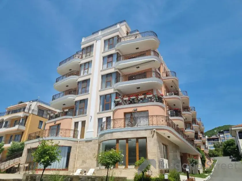 Fenix Apartcomplex | Dwupokojowy apartament z nowoczesnym wykończeniem w Świętym Własie